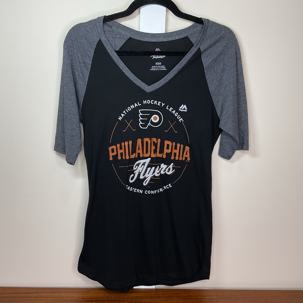 Majestic Black and Gray Philadelphia Flyers Tee 3/4 Length Sleeves